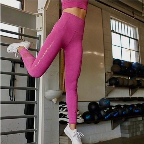 FP Movement by Free People Pants - Free people movement running through my mind leggings laser cut pink sz S